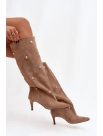 Dámské nazouvací kozačky na jehlovém podpatku Thaliane se zlatými ozdobami – béžové Dámské nazouvací kozačky na jehlovém podpatku Thaliane se zlatými ozdobami – béžové