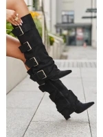 Dámské kozačky na podpatku s lemem a zlatými přezkami semiš černé model 21708844 - Boto