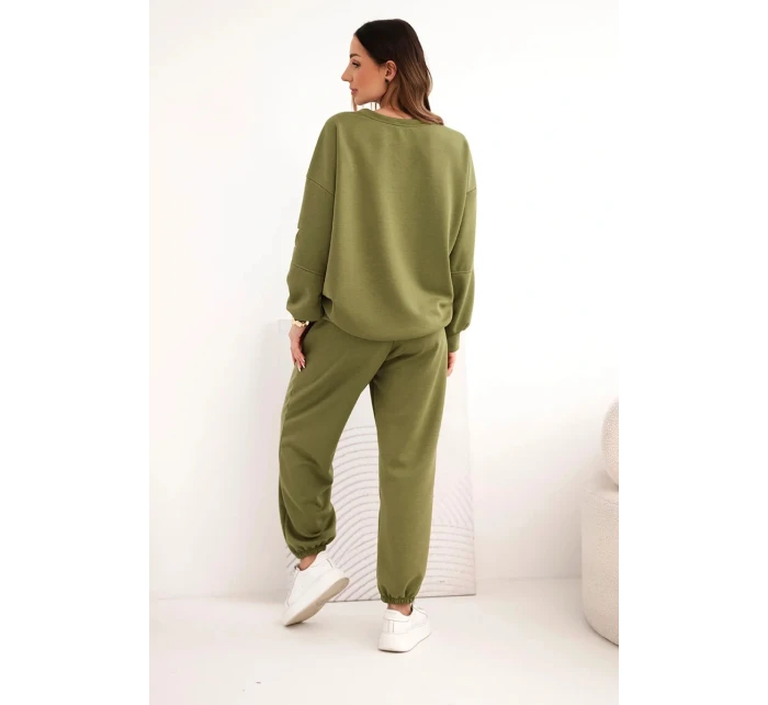 Dámský máslový komplet s volnou mikinou a kalhotami s nápisem LOVE olivový