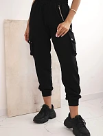 Dámské bavlněné cargo kalhoty s kapsami a řetízkem černé