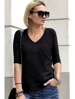Hladká dámská halenka s výstřihem ve tvaru písmene "V" Hladká dámská halenka s výstřihem ve tvaru písmene "V"