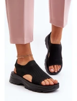 Dámské sportovní sandály na tlusté podrážce černé model 21650603 - Boto