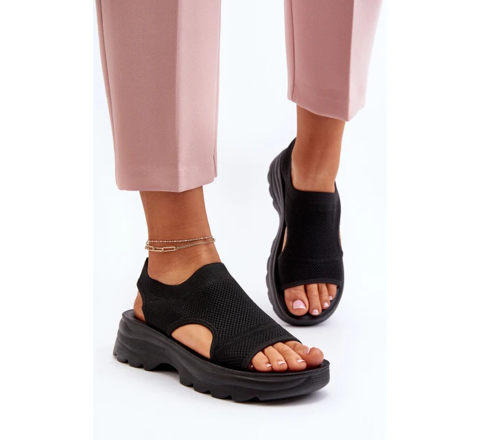 Dámské sportovní sandály na tlusté podrážce černé model 21650603 - Boto