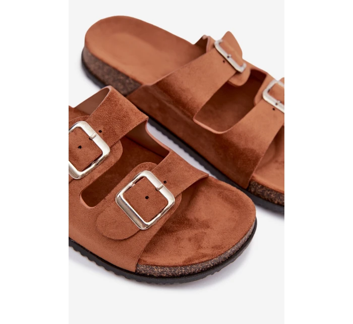 Dámské pantofle s přezkami Camel model 21943304 - Boto Dámské pantofle s přezkami Camel model 21943304 - Boto