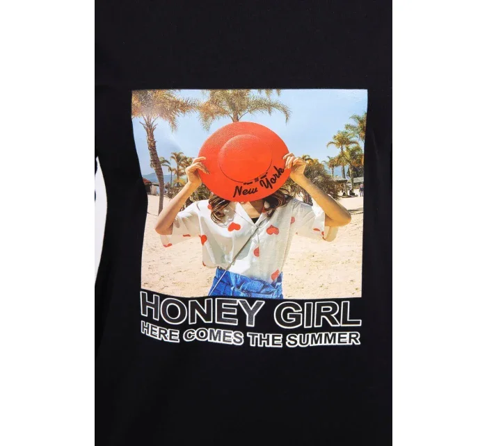 Šaty s potiskem Honey model 18744046 černé - K-Fashion Šaty s potiskem Honey model 18744046 černé - K-Fashion