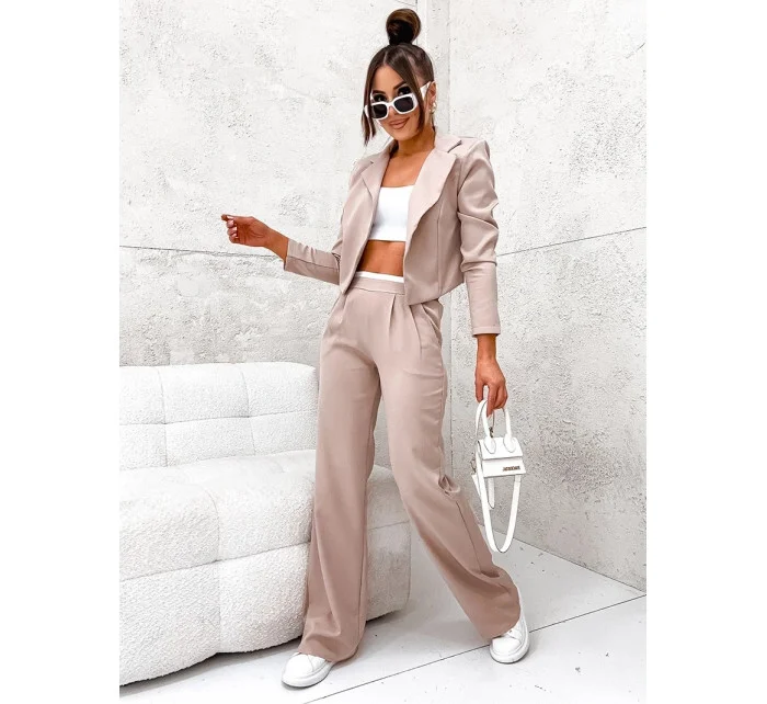 Béžový dámský komplet krátké sako a široké kalhoty model 19763935 - Moon Béžový dámský komplet krátké sako a široké kalhoty model 19763935 - Moon