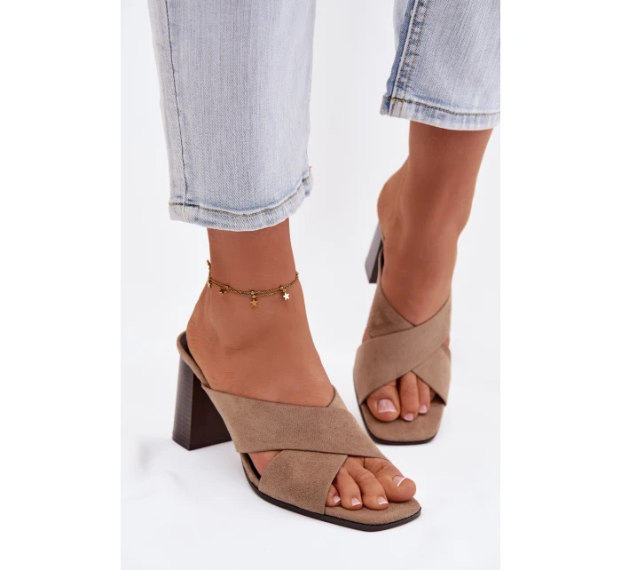 Dámské sandály na podpatku tmavě béžové Denessa