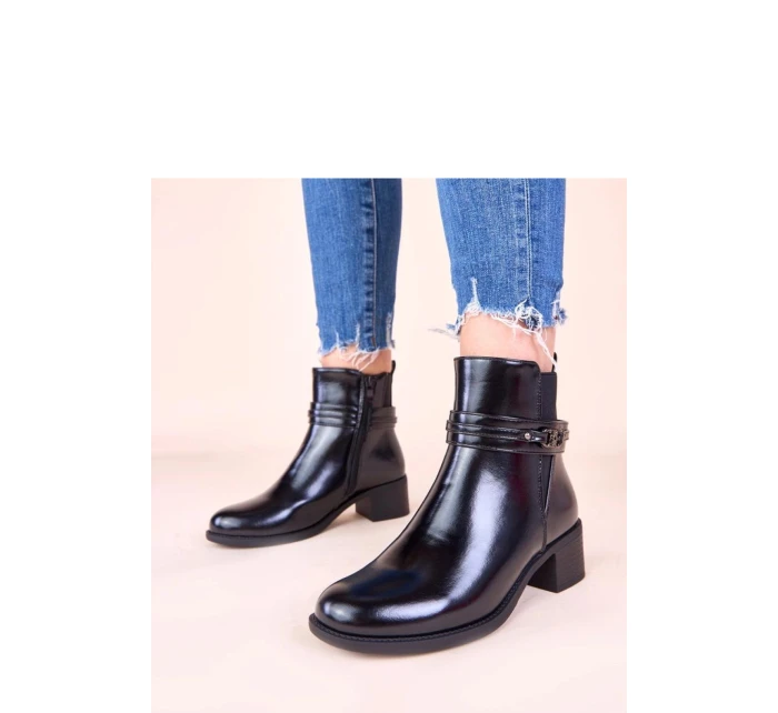 Boty na podpatku model 222370 Solea Boty na podpatku model 222370 Solea