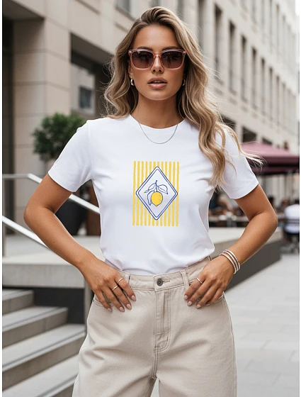 Tshirt damski z nadrukiem bawełniany biały model 22277246 - FashionStreet Tshirt damski z nadrukiem bawełniany biały model 22277246 - FashionStreet