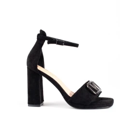 Výborné sandály černé dámské na širokém podpatku Výborné sandály černé dámské na širokém podpatku