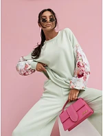 Ležérní souprava s rukávy a širokými nohavicemi model 22049180 - Moon Ležérní souprava s rukávy a širokými nohavicemi model 22049180 - Moon