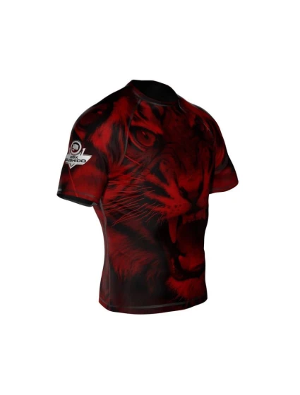 Kompresní tričko "Leone" Rashguard je vyrobeno z materiálu DBX MORE DRY M Kompresní tričko "Leone" Rashguard je vyrobeno z materiálu DBX MORE DRY M