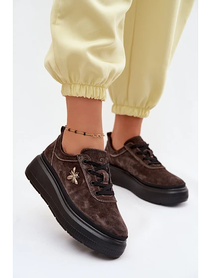 Kožené semišové dámské polobotky na platformě model 22133418 Čokoládové - VINCEZA