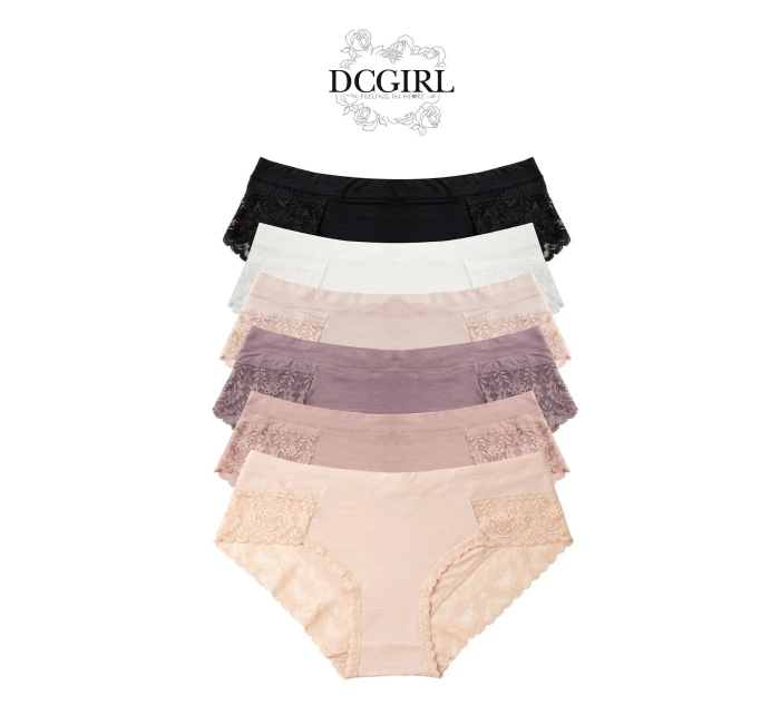 Figi model 21303177 A'12 modal - DC Girl