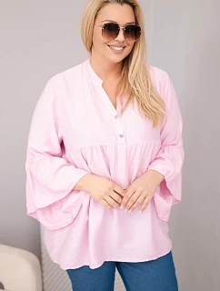 Dámská viskózová halenka Plus Size s model 22043036 rukávem a výstřihem do V cukrově růžová - K-Fashion
