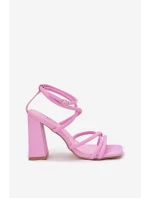 Dámské sandály na podpatku s pásky růžové model 21698669 - Boto Dámské sandály na podpatku s pásky růžové model 21698669 - Boto