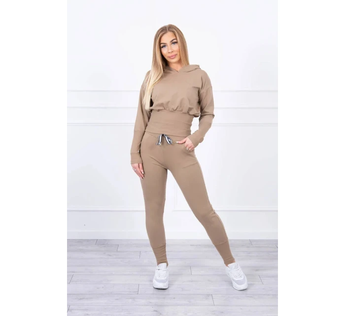 Komplet z szerokimi ściągaczami camelowy