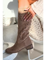 Dámské kozačky na podpatku – béžové model 21837085 - Kesi