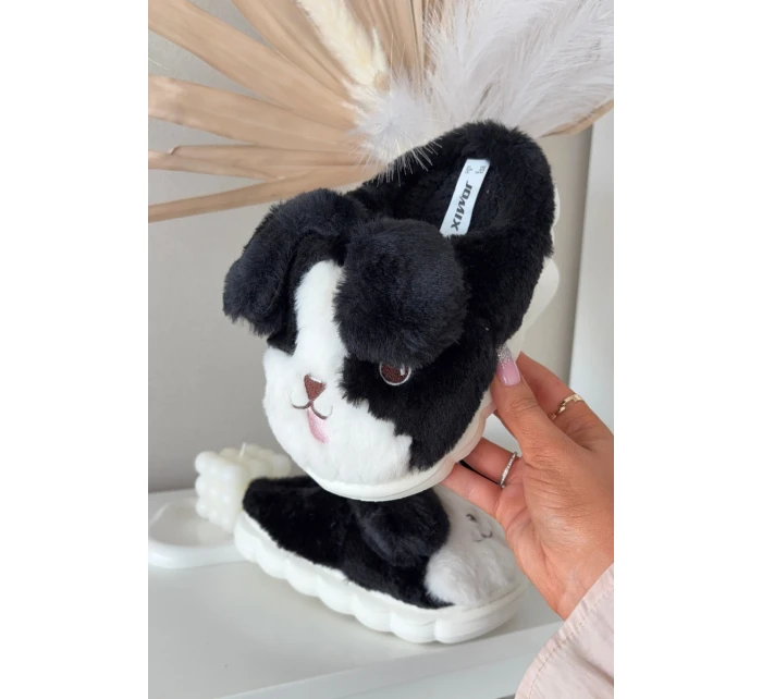 Dětské pantofle černé model 21793851 - Boto Dětské pantofle černé model 21793851 - Boto