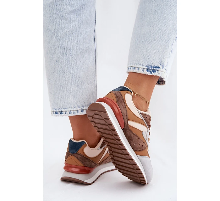 Dámské tenisky z semiše  hnědé model 22107471 - McArthur