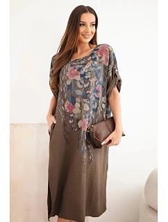 Dámské viskózové šaty Plus Size s krátkým rukávem a rozparky po stranách hnědá