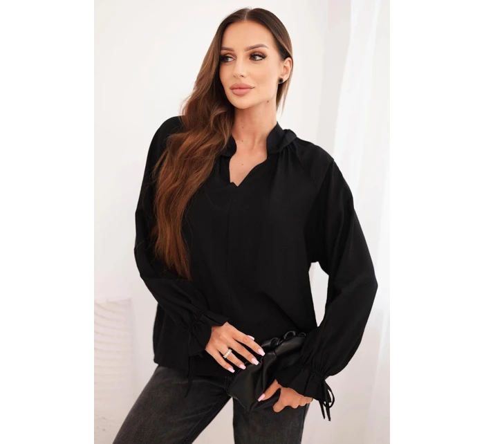 Dámská blůza z viskózy s výstřihem do V a vázáním u rukávů černá