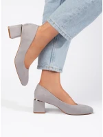 Pěkné dámské  lodičky šedo-stříbrné na širokém podpatku