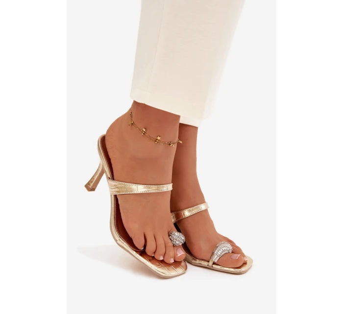 Dámské lodičky na podpatku s ozdobným detailem Zlaté model 21943402 - Boto Dámské lodičky na podpatku s ozdobným detailem Zlaté model 21943402 - Boto