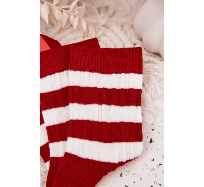 Dámské vánoční ponožky s červenobílými pruhy Dámské vánoční ponožky s červenobílými pruhy