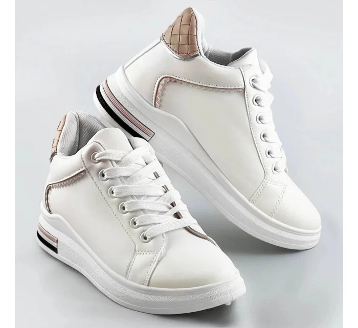 Bílo-béžové sportovní boty se skrytým klínem (666-16) Bílo-béžové sportovní boty se skrytým klínem (666-16)