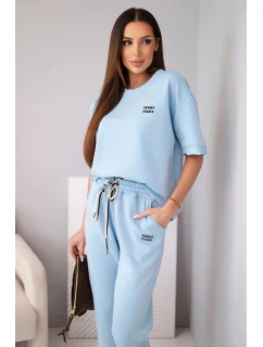 Dámský komplet viskózový máslo s krátkým rukávem a kalhotami s ohrnutým nohavicí modrý