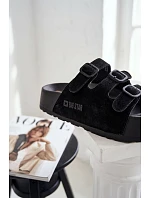 Dámské pantofle na masivní platformě s pásky Big Star model 22069662 Černé - Big Star Shoes Dámské pantofle na masivní platformě s pásky Big Star model 22069662 Černé - Big Star Shoes