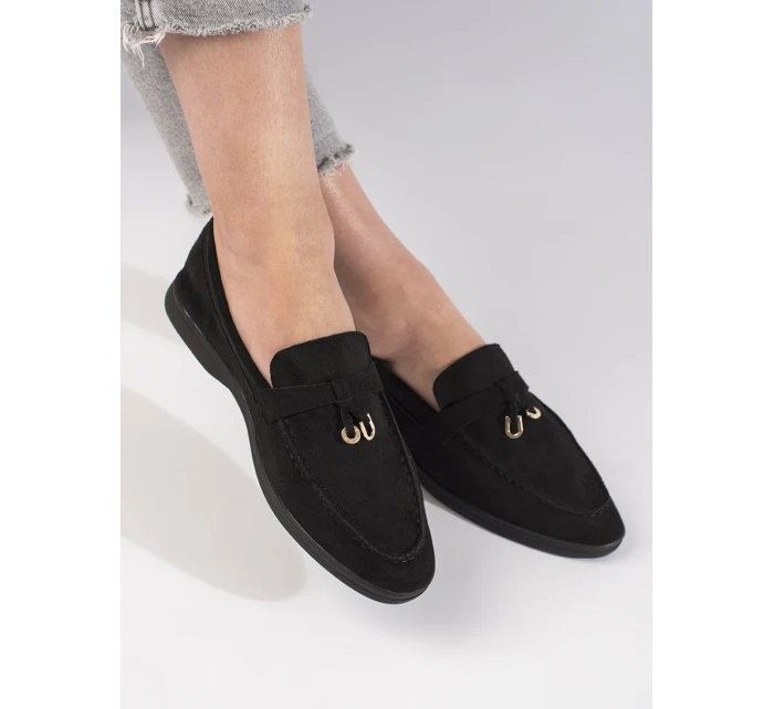 Výborné dámské černé mokasíny na plochém podpatku Výborné dámské černé mokasíny na plochém podpatku