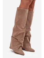 Dámské zateplené kozačky s vyhrnutou špičkou na sloupkovém podpatku Elivira – béžové