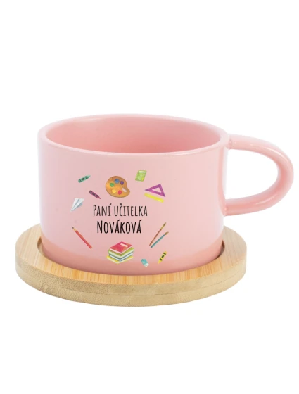 Personalizovaný keramický hrníček Makronka pro paní učitelku/pana učitele (pomůcky) Personalizovaný keramický hrníček Makronka pro paní učitelku/pana učitele (pomůcky)