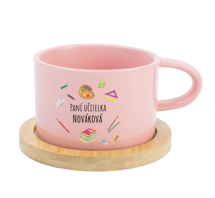 Personalizovaný keramický hrníček Makronka pro paní učitelku/pana učitele (pomůcky) Personalizovaný keramický hrníček Makronka pro paní učitelku/pana učitele (pomůcky)