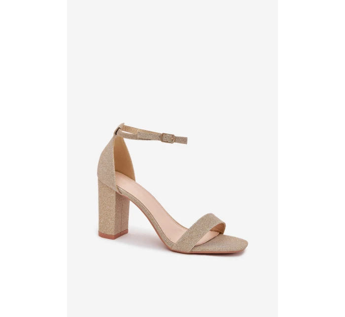 Sandály na podpatku  model 215643 Step in style