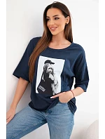 Dámská bavlněná oversize halenka s krátkým rukávem a model 22042974 potiskem námořnická modrá - K-Fashion