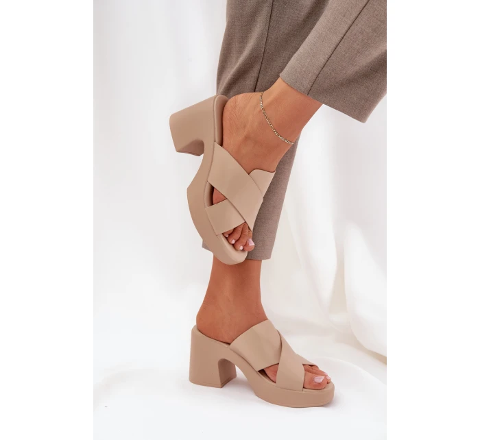 Lehké Pantofle Na Podpatku Z Eko Kůže Světle Béžové model 21684550 - Boto