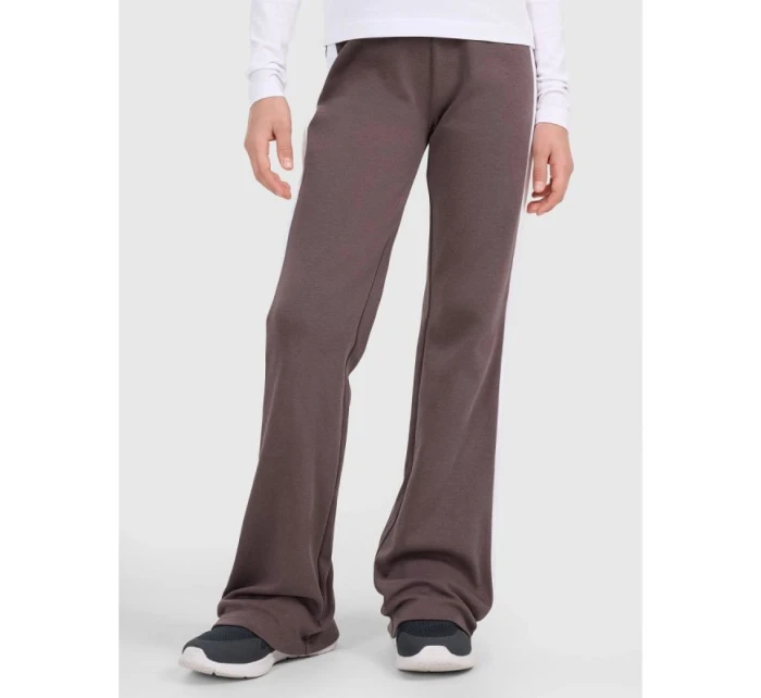 Dívčí tepláky s rozšířenými nohavicemi 4F 4FJRAW25TTROF1599-51S Dívčí tepláky s rozšířenými nohavicemi 4F 4FJRAW25TTROF1599-51S