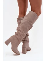 Zmačkané kozačky z přírodního semiše na sloupku zateplené Zazoo 4228 béžové