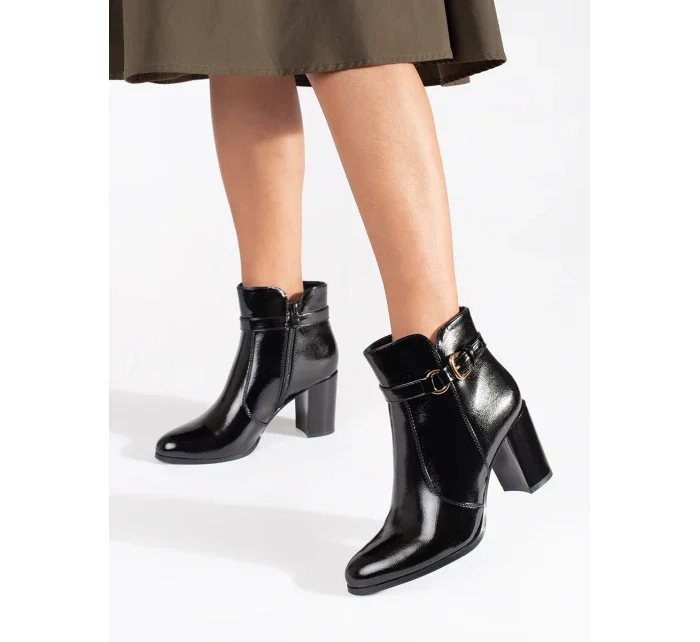 Zajímavé dámské černé  kotníčkové boty Obcas
