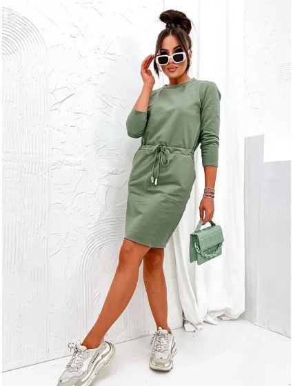 Dámské úpletové šaty v barvě khaki model 19764050 - Moon Dámské úpletové šaty v barvě khaki model 19764050 - Moon