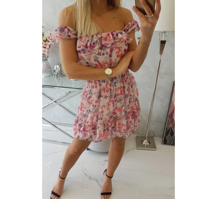 Šaty s pruhy v pase v pudrově růžové barvě Šaty s pruhy v pase v pudrově růžové barvě