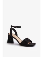 Dámské sandály na vysokém podpatku vyrobené z Eco Suede Black Upttima Dámské sandály na vysokém podpatku vyrobené z Eco Suede Black Upttima