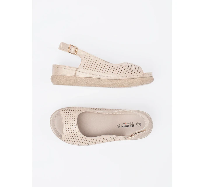 Moderní dámské  sandály zlaté bez podpatku