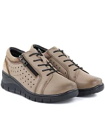 Dámské kožené polobotky na platformě béžové barvy Vinceza 39977