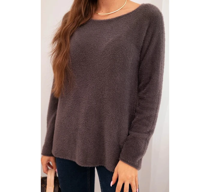 Svetr dámský z měkké pleteniny s kulatým výstřihem hnědý Svetr dámský z měkké pleteniny s kulatým výstřihem hnědý