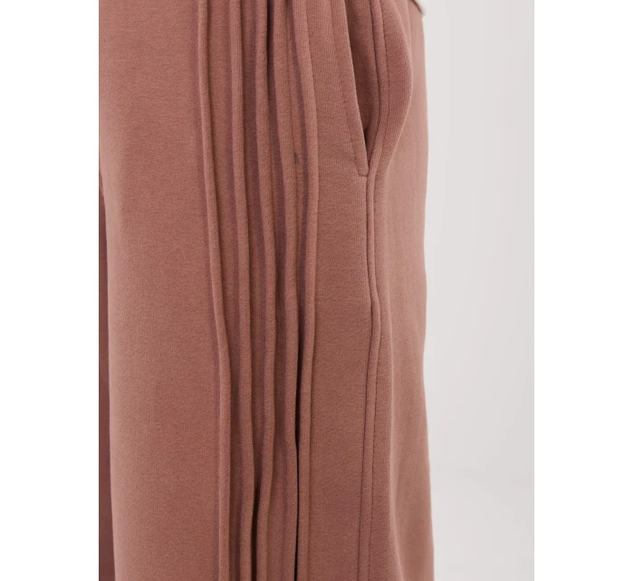 Tepláky NS DR NS2557.96 hnědé Tepláky NS DR NS2557.96 hnědé