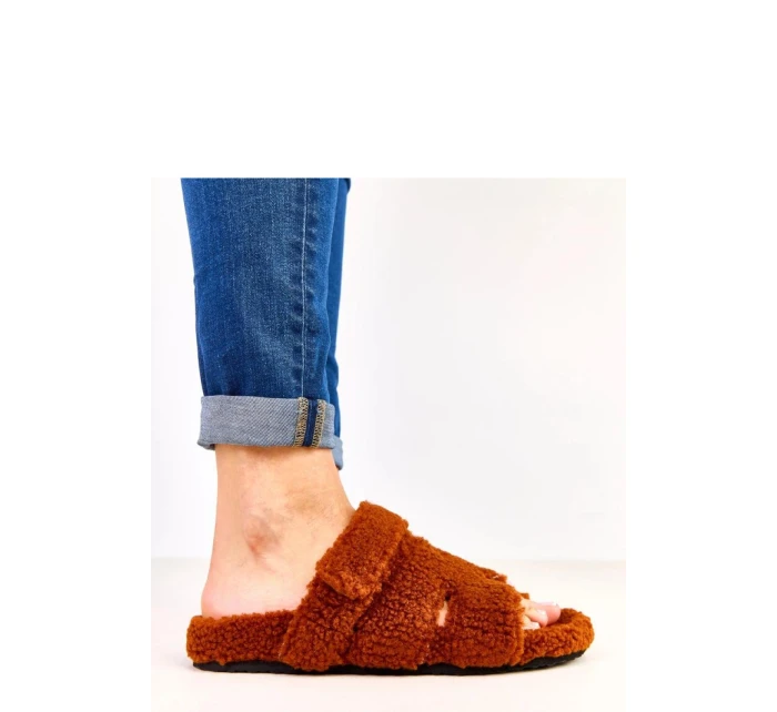 Pantofle model 223135 Solea